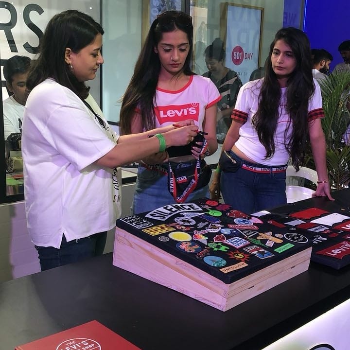stylabs gallery image 2
